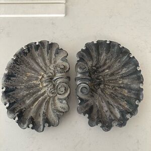 Vintage French Shell-Shaped soap trays (2)